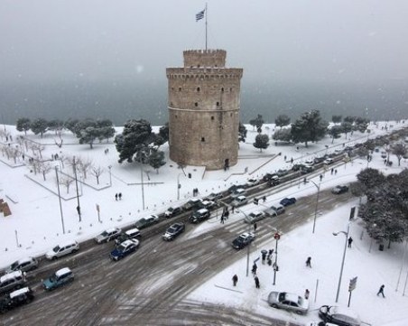 Студът взе 3 жертви в Гърция