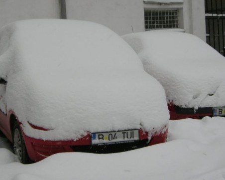 11 неща, които да НЕ оставяте в колата си през зимата