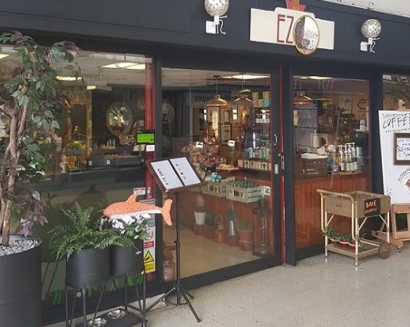 Българин в Лондон твърди, че кафенето му, предлагащо кафе на бездомници, е отнето с измама