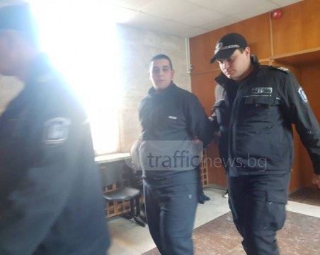 Стефан, заподозрян в убийството на Поли: Искам вкъщи! Съдът го остави зад решетките СНИМКИ