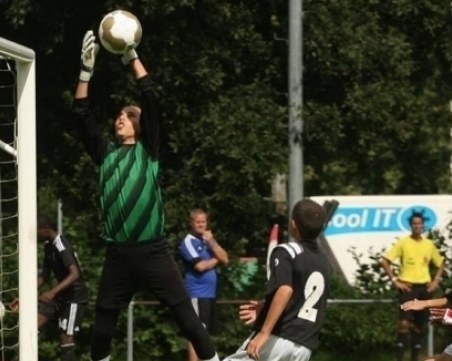 Юноша на Локо започва проби в италианския Верона