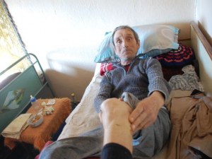 Глутница кучета осакатиха 65-годишния дядо Димитър