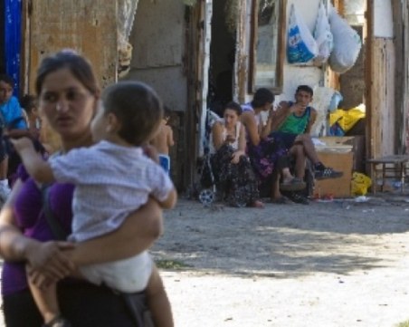 200 хиляди роми са неграмотни и безработни