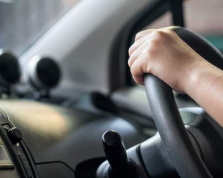 Хванаха за втори път 16-годишен да шофира в Кючука