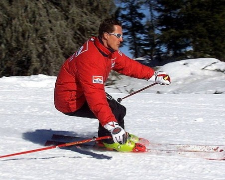 Появиха се кадри от тежкото падане със ски на Шумахер в Алпите ВИДЕО