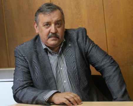 Проф. Кантарджиев: Върлуващият грип удря повече младите, а не пенсионерите