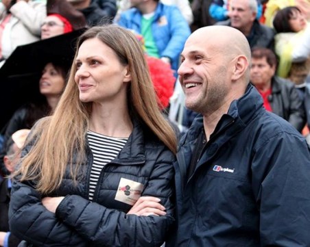 Съпругата на вицепремиера Дончев за Войводиново: Твърда ръка, за да не станем циганска държава