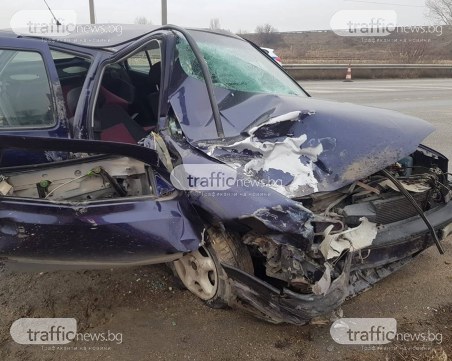 Жена е пострадала при катастрофата на Околовръстното на Пловдив СНИМКИ