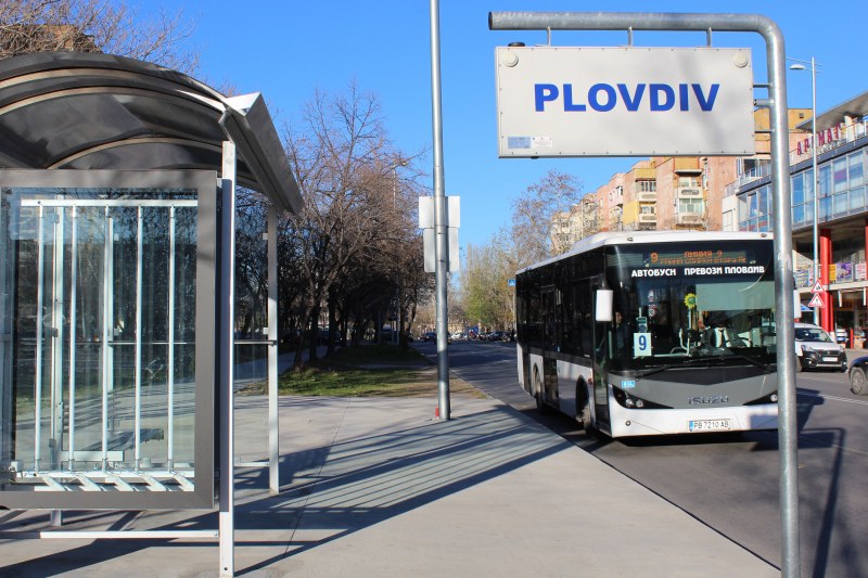 Седем автобуса возят от и до кулата в Пловдив до полунощ на 12-и