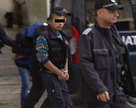 19 години затвор за ромите, изнасилили и убили баба в Провадия