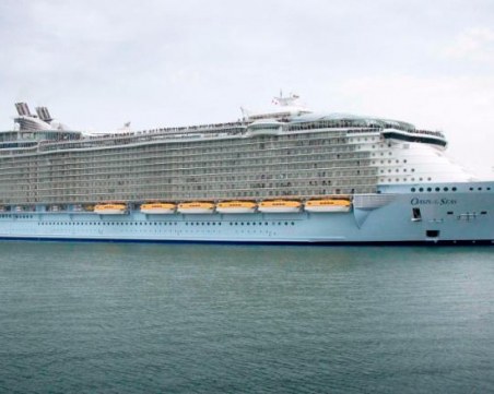 277 души се разболяха на луксозен круизен кораб