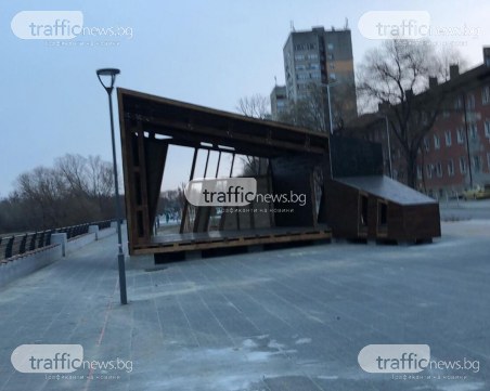 Атракциите на брега на Марица са почти готови! Очаква се надписът pLOVEdiv СНИМКИ