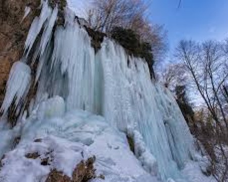 Студът вледени косите на Света Анна