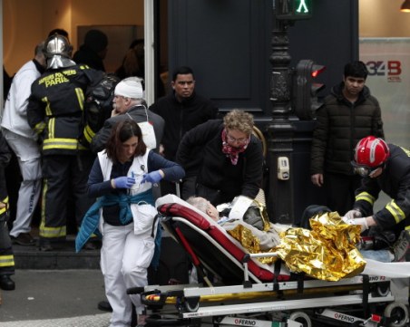 4-ма са загинали след мощния взрив в Париж