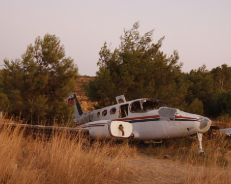 Двама загинаха в самолетна катастрофа в Германия