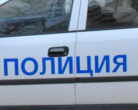 Отвратително! Маскиран обра даренията за болни деца