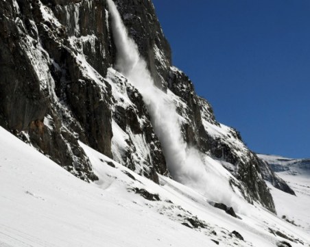 Спасителите: Голям риск от лавини през уикенда