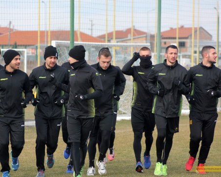 Ясен е часът на първата контрола на Ботев