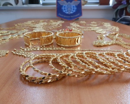 Злато за над 100 000 лева задържаха на Капитан Андреево