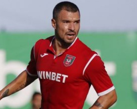 Божинов култов: Сменям още 5 отбора и край с футбола!