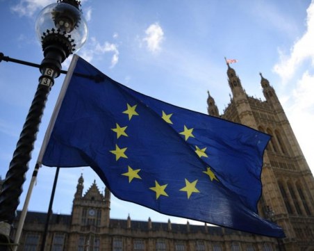 Британските медии: Отхвърлянето на сделката за Брекзит е съкрушителен удар за Тереза Мей