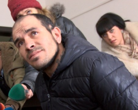 Мъжът, нападнал курсанти с брадва, остава в ареста