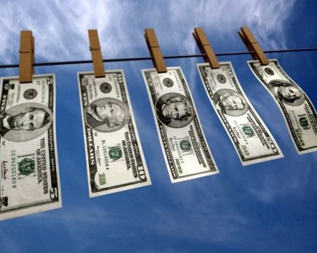 Митничар, уволнен от Свиленград, точил пари от еврофондове ВИДЕО