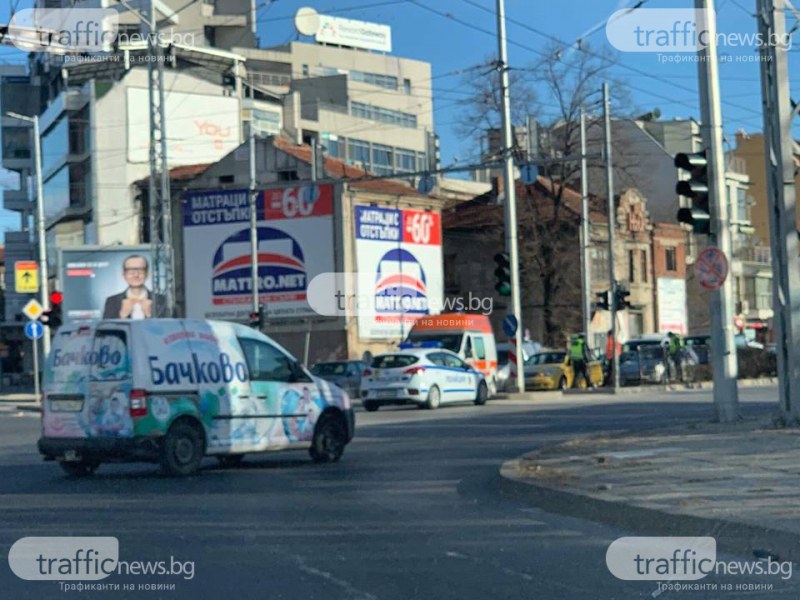 Жена е в болница след катастрофата на Сточна гара СНИМКА