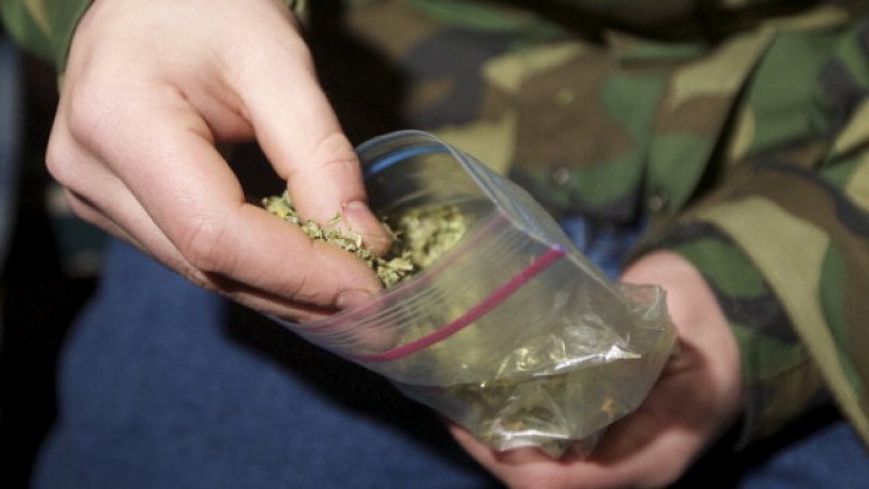22-годишен младеж ще прекара три дни в ареста заради марихуана