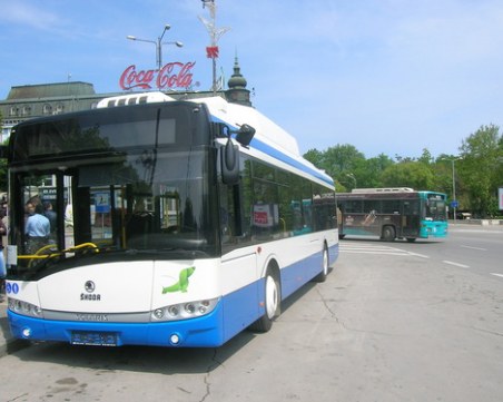 Дете се блъсна в предната гума на автобус от варненския градски транспорт