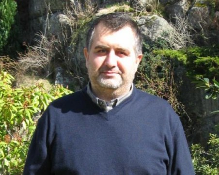 Мъж от Шумен води борба, за да запази децата си