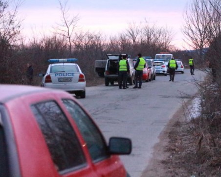 МВР: Шофьорът на преследвания автомобил е избягал, за малко да прегази човек в Калофер