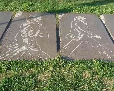 Правят уникални графити в Пловдив! Виждат се само, когато се намокрят