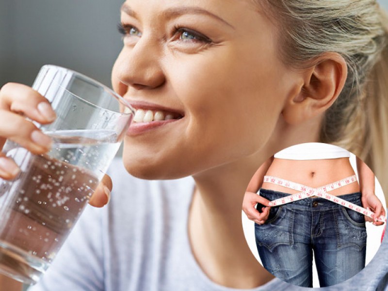 Какво се случва в тялото, когато заместим всички напитки с водa?