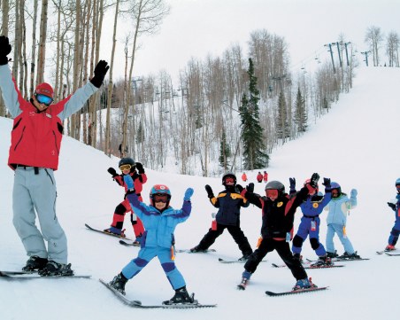 Издават карти за безплатен достъп на деца до ски пистите в Пампорово