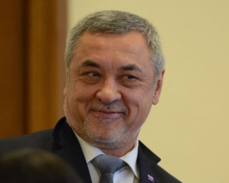 Отмениха глобата на Симеонов! Нямало дискриминация в изказването за “нагли човекоподобни“