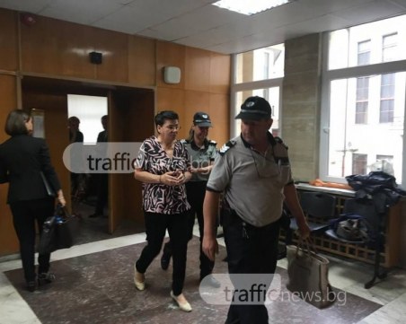 Върховният съд върна делото срещу Ройдова, поръчала екзекуцията на цялото си семейство