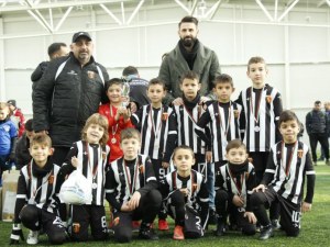 28 отбора от най-силните школи играха в иновативния детски турнир в Пловдив СНИМКИ