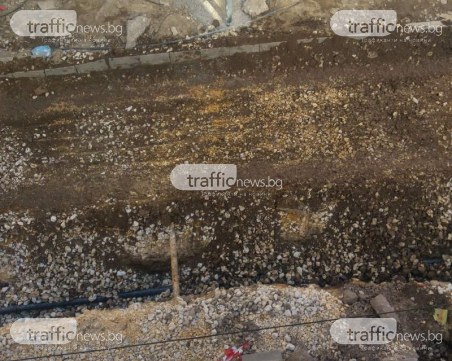 Багеристът от скандалния ремонт избяга! Фирмата моли хората да не викат прокуратурата СНИМКИ и ВИДЕО