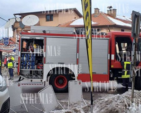 Евакуираха хотел в Банско СНИМКИ
