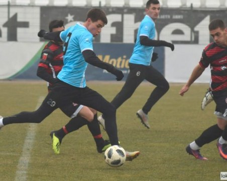 Локо с втора победа в контролите