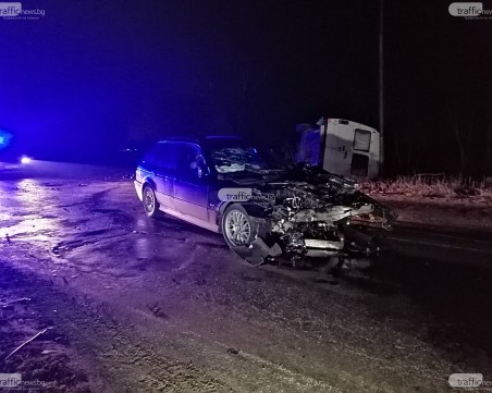 Зверски удар край Карлово! 5 патрулки и две линейки са на мястото СНИМКИ+ВИДЕО