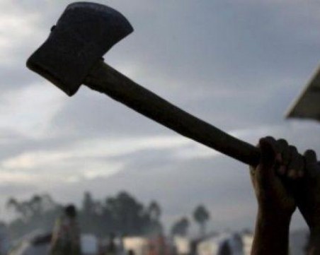 33-годишен мъж се развилня с брадва в заведение в Цалапица