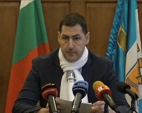 Общинарите вдигат заплатата на кмета на Пловдив – таванът е 4600 лева!