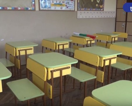 1071 училища и детски градини остават без занятия заради грипа