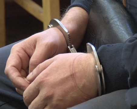 Арестуваха шофьор на автобус в Панагюрище, шофирал надрусан