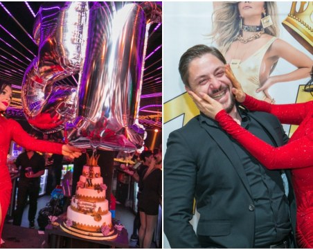 Галена отпразнува 15 години на сцена с луд купон СНИМКИ