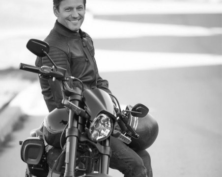 Орлин Павлов стана татко! Роди се Елизабет