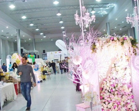 Показват необичайни места за сватби в Панаира