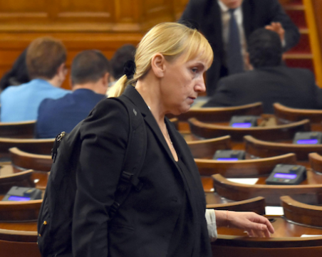Прокуратурата повдигна обвинение на Елена Йончева за пране на пари